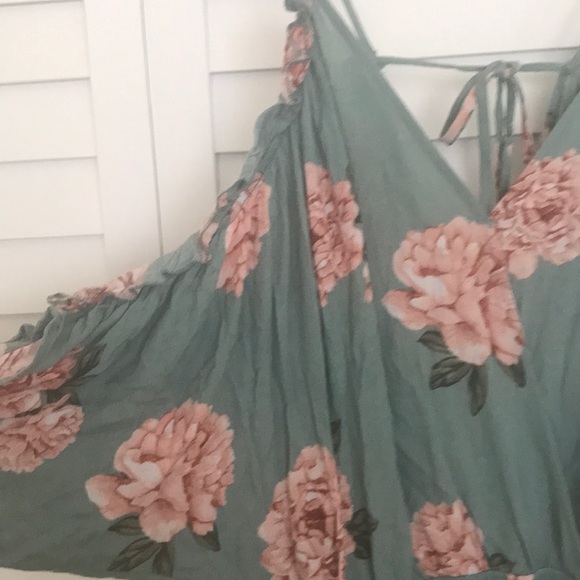 NWOT Peppermint romper medium - Picture 2 of 6